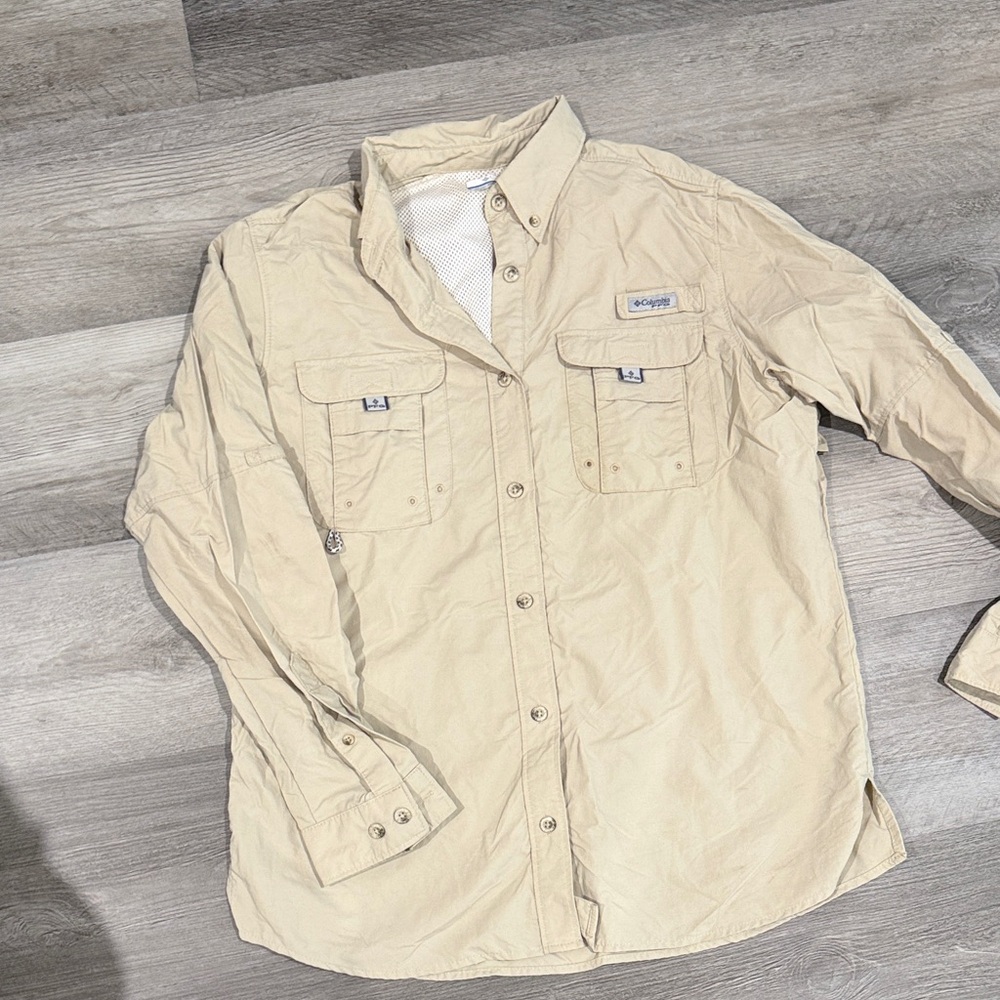 Columbia women’s fishing Light Beige Button-Up Shirt Jacket
